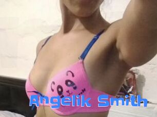 Angelik_Smith