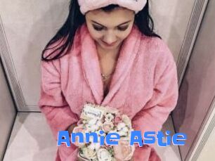 Annie_Astie