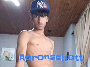 aaronschott Mausi Privat
