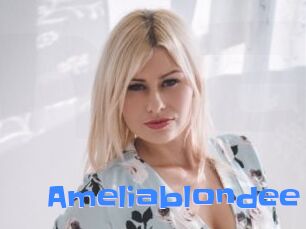 Ameliablondee