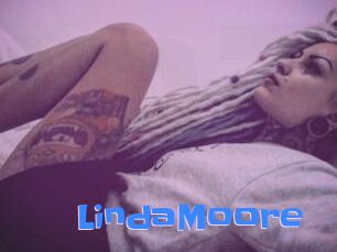 Linda_Moore