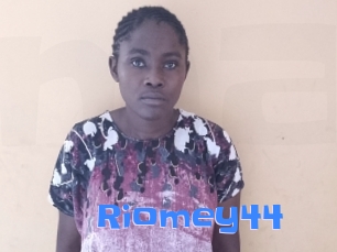 riomey44 Mausi Privat