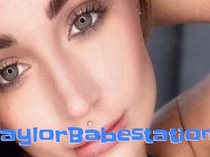 TiaTaylorBabestation